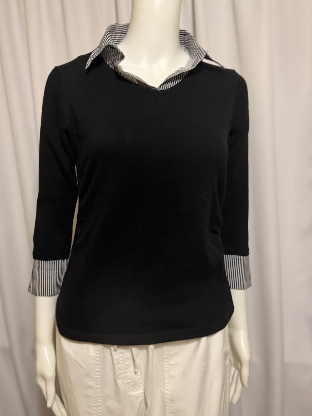 NY Collection 2-in1 layered look sweater. Striped collar and cuffs on 3/4 sleeve
